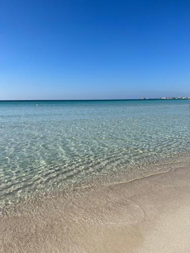 a view of the ocean with a sandy beach at Suite Battisti 7 in Lecce