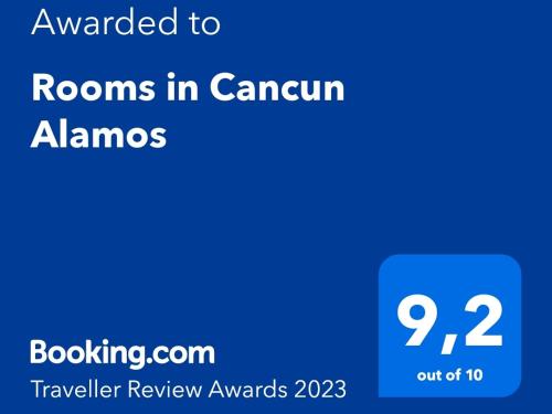 Ett certifikat, pris eller annat dokument som visas upp på Rooms in Cancun Airport