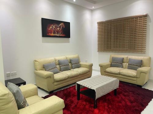 Χώρος καθιστικού στο Al Qalah flats