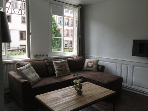 APPARTEMENT DE CHARME 77M2 plein centre
