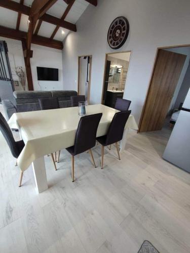 Η κουζίνα ή μικρή κουζίνα στο Chalet Iris