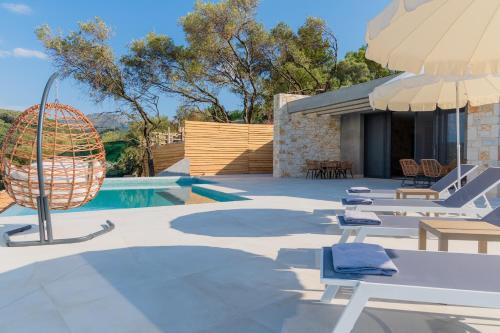 Villa Waterlily by MediterraneanVillas