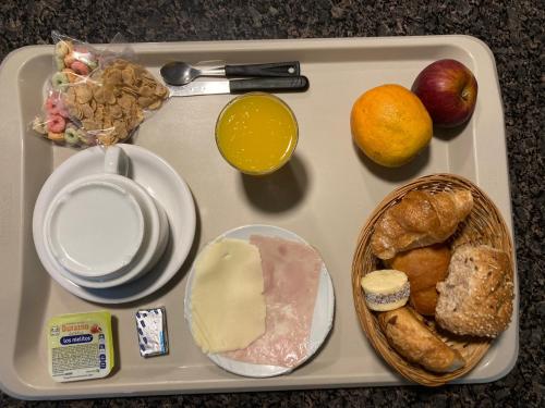 Makanan di atau berdekatan aparthotel ini