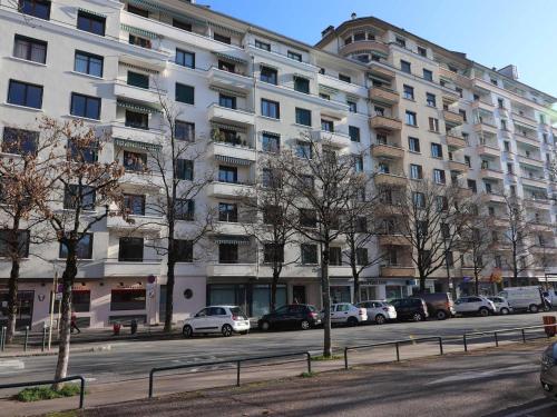 Photo de la galerie de l'établissement Appartement Annecy centre avec parking privé, proche lac et commerces - FR-1-432-41, à Annecy