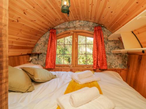 Katil atau katil-katil dalam bilik di The Wagon at Burrow Hill