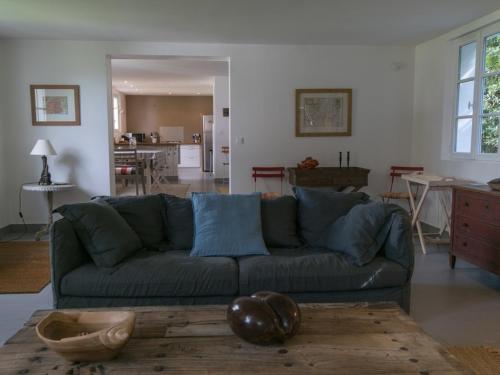 Gallery image of Maison neuve 3* à 600m de la plage avec jardin, 4 ch, 3 sdb, cheminée, WIFI, BBQ, non fumeur - FR-1-418-16 in Le Palais