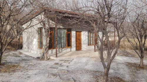  Karen’s home -  Room  picture :   Minibar    Kitchenette    Balcony               
