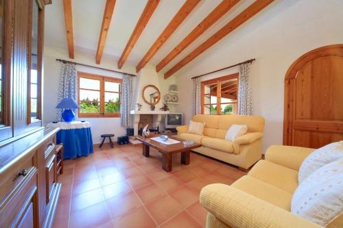 Catalunya Casas Charming villa with pool walking distance to beach!