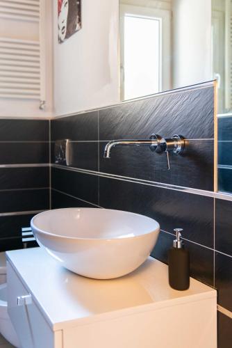 Modern & Bright in Oltrarno, Steps to Boboli & Pitti