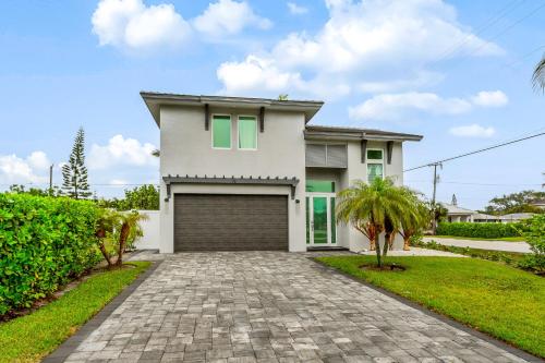 Sunny Naples Beach House – Photos 2