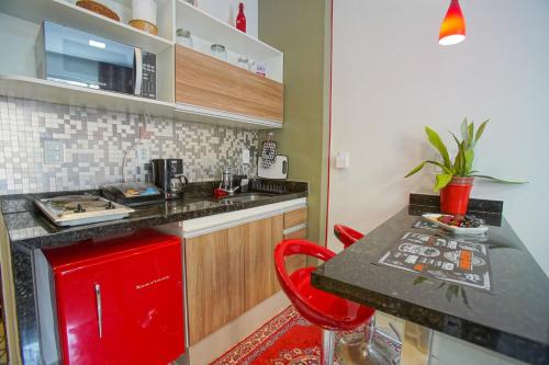 Una cocina o zona de cocina en Estudio confortável em Copacabana - NSC405 Z4