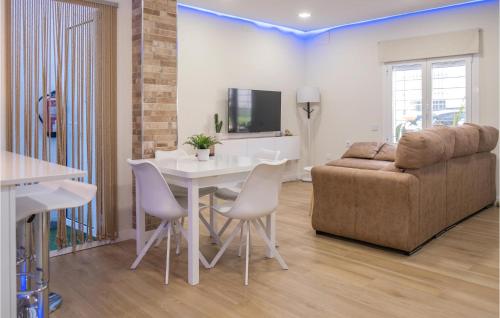 Nice Apartment In Conil De La Frontera With Wifi