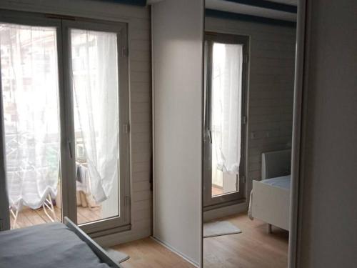 Appartement T2 avec Parking Privé et Balcon à Canet Plage