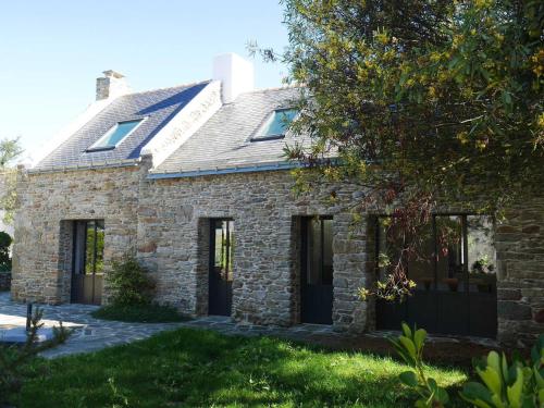 Charmante grange rénovée avec jardin à 800m de la plage, 6 couchages, moderne et confortable - FR-1-418-208