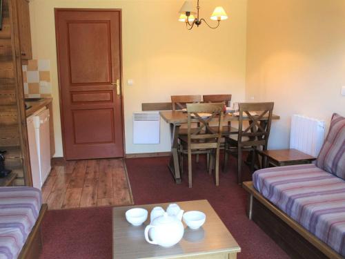 Charmant 2 Pièces avec Piscine, Parking et Animaux admis à Vars Les Claux - FR-1-330B-3