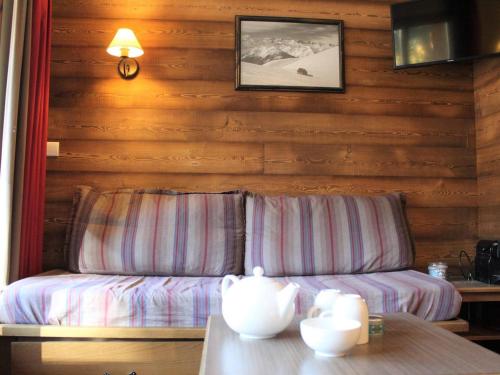 Posezení v ubytování Charmant 2 Pièces avec Piscine, Parking et Animaux admis à Vars Les Claux - FR-1-330B-3