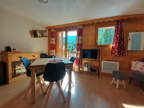 Appartement au pied des pistes à Molines en Queyras