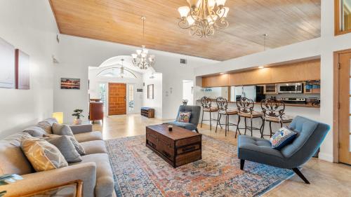 349 Jack Drive – Photos 3