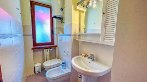 A bathroom at Appartamento Des Amis - Affitti Brevi Italia