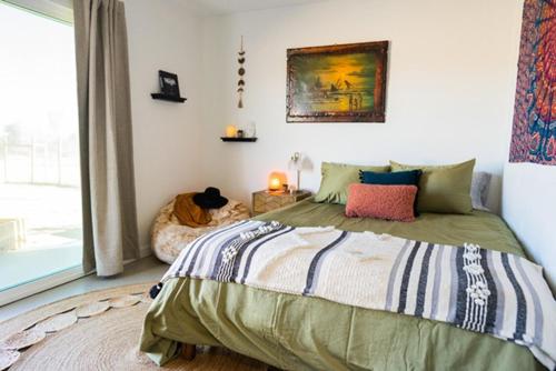 Gallery image of Easy Rider Ranch - Hot Tub, Fire Pit & Hammocks Under the Stars! home in Pioneertown