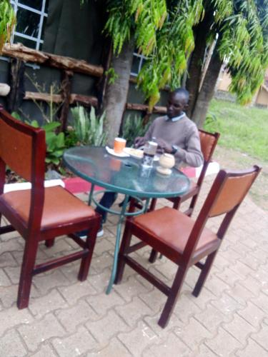 Galeriebild der Unterkunft Richy Hotels and Safaris in Mbale