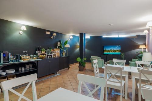 I AM La Posada Hotel and Apartment photo 171