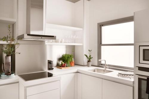 Halcyon Days designer apartments by Ana Locking photo 54
