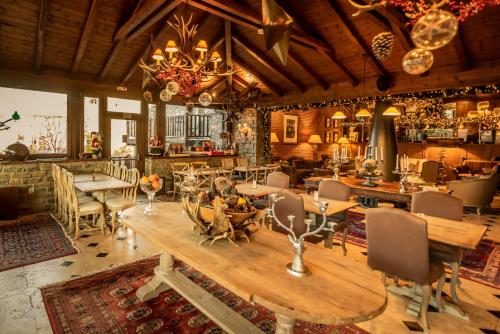 Posezení v ubytování Chalet Sapin Hotel