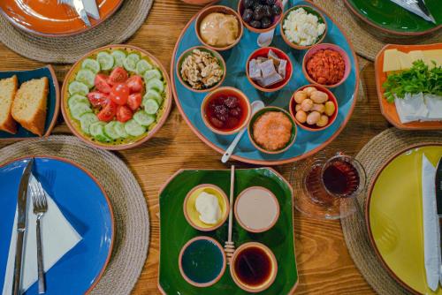 ホテルの敷地内または近くでの食事または食べ物