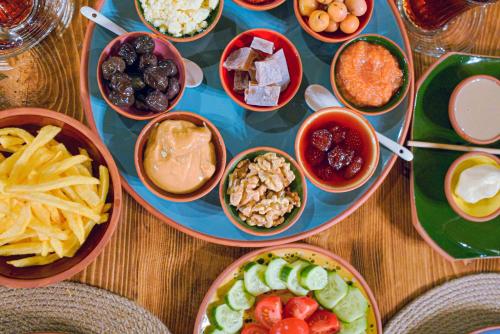 ネヴシェヒルにあるBabili Cappadocia Caveの食器