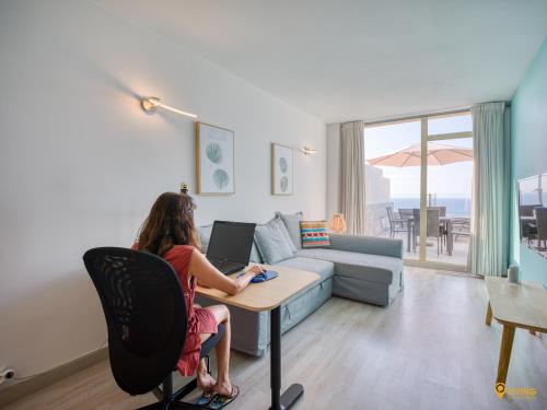 Foto Living Las Canteras Homes - SEDUCTIVE BEACHFRONT 4