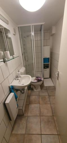 Ένα μπάνιο στο Ferienwohnung Bronder
