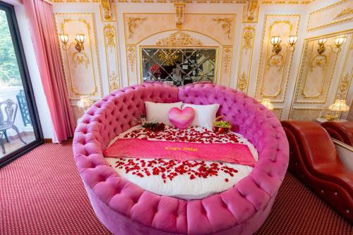Ruang duduk di King's Hotel Linh Đàm 2