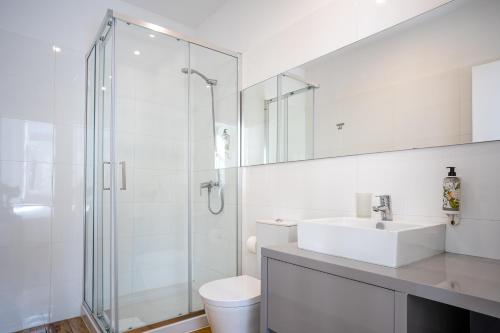 Phòng tắm tại Oporto Trendy Apartments