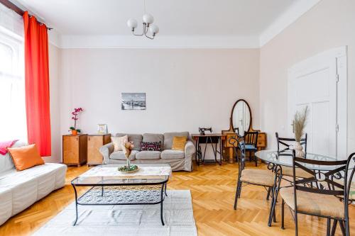 Istumisnurk majutusasutuses Vintage Apartment in the Jewish Quarter