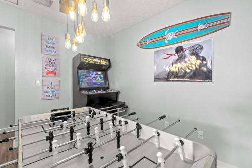 Fanta Sea - Private Seasonal Hot Tub, Game Room, Walk to Beach, Pets OK, & More! photo 7