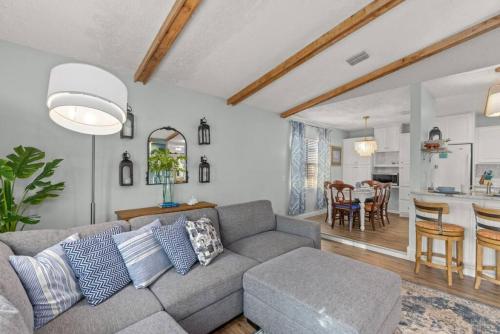 Fanta Sea - Private Seasonal Hot Tub, Game Room, Walk to Beach, Pets OK, & More! photo 42