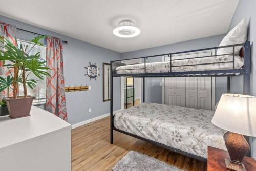 Fanta Sea - Private Seasonal Hot Tub, Game Room, Walk to Beach, Pets OK, & More! photo 27