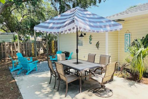 Fanta Sea - Private Seasonal Hot Tub, Game Room, Walk to Beach, Pets OK, & More! photo 11
