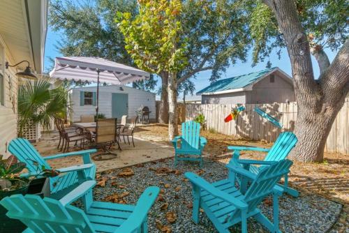 Fanta Sea - Private Seasonal Hot Tub, Game Room, Walk to Beach, Pets OK, & More! photo 22