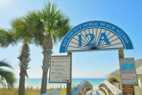 Fanta Sea - Private Seasonal Hot Tub, Game Room, Walk to Beach, Pets OK, & More! photo 12