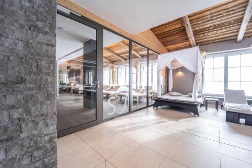 Un lugar para sentarse en Hotel das Seekarhaus