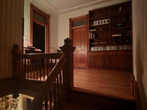 Downen House Bed & Breakfast – Photos 3