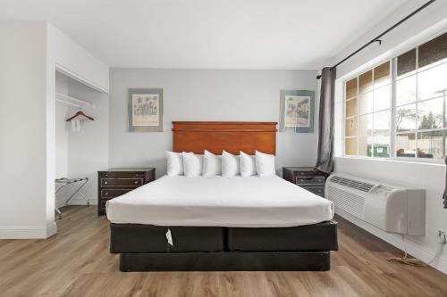 Gallery image of Grace Light Inn in Chico