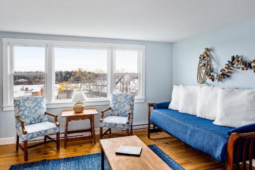 East Wind Inn & Suites – Photos 4