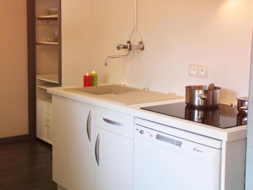 Photo de la galerie de l'établissement Cottage in Bitche with Heated Pool, à Bitche