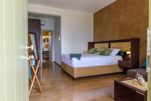 Cama ou camas em um quarto em Agrielia Seafront Katigiorgis, Agios Georgios, Pelion