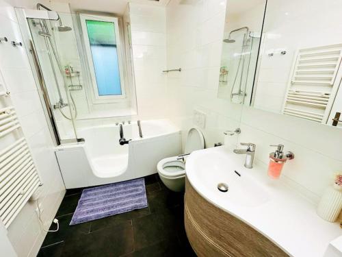 Montreux lake side apartment! photo 3