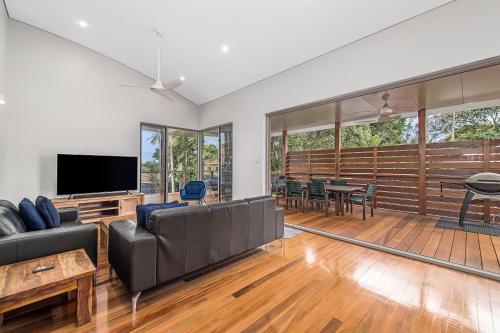 Gallery image of Blue Beach House, 9 Cross Street, Port Macquarie in Port Macquarie