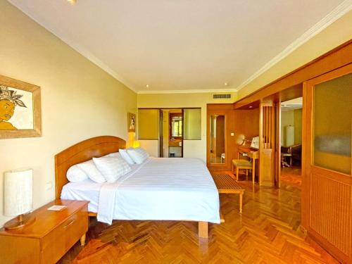 Un ou plusieurs lits dans un hébergement de l'établissement Prama Sanur Beach Bali